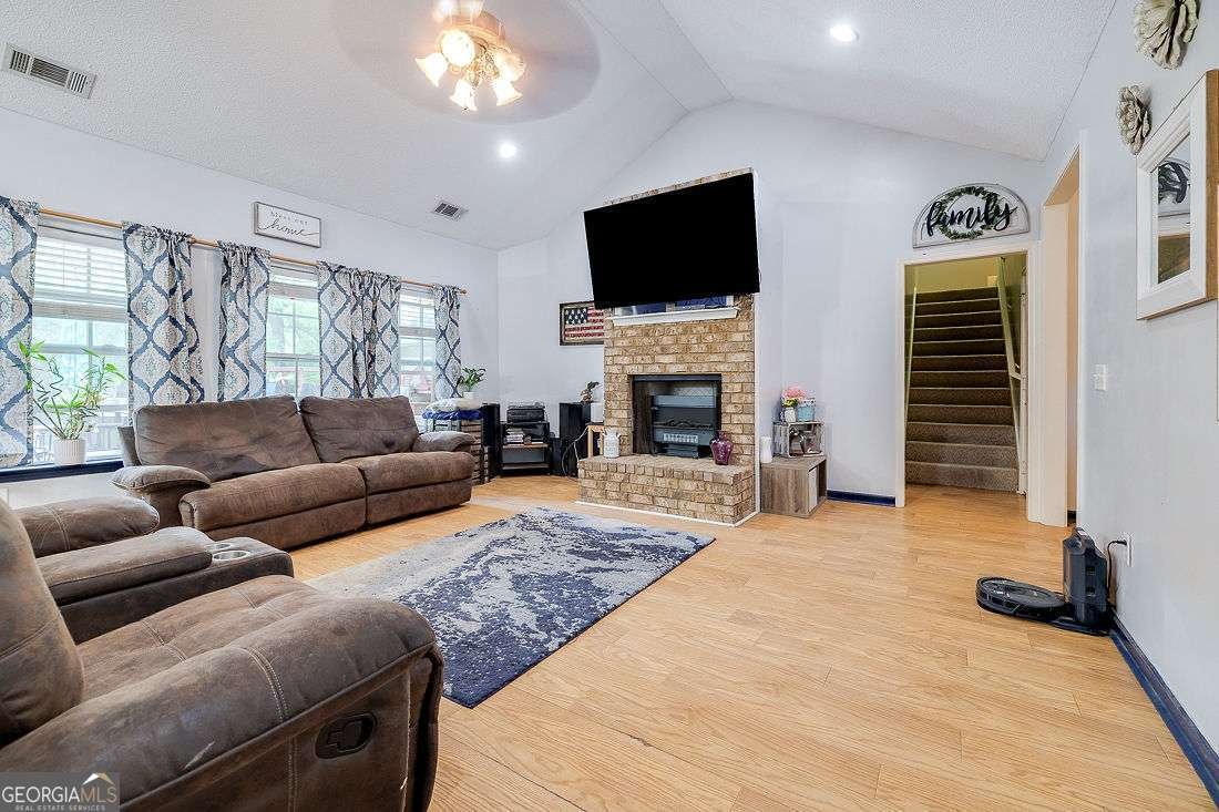 106 Cedar Drive Springfield - 7