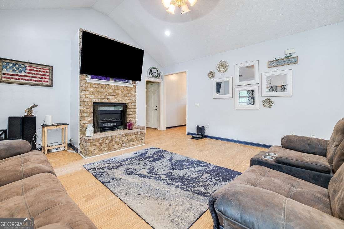 106 Cedar Drive Springfield - 8