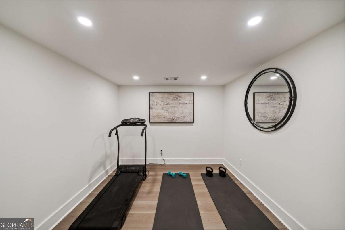2327 Doreen Court Atlanta - 2