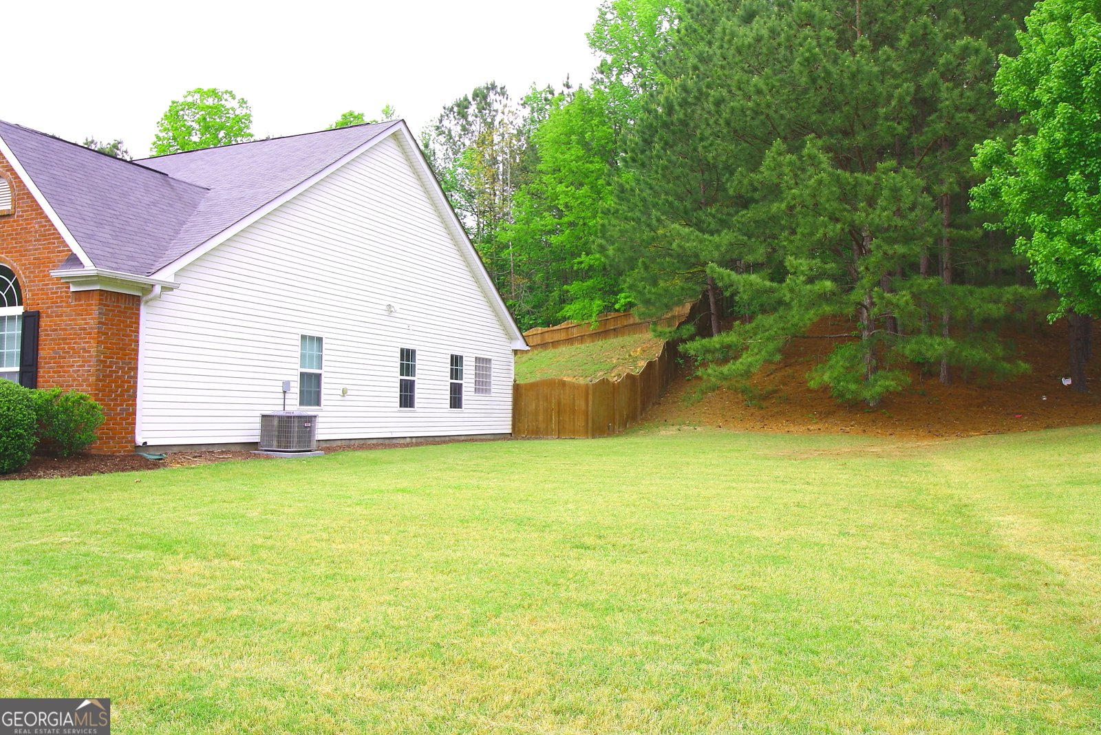 25 Pacific Avenue Sharpsburg - 48
