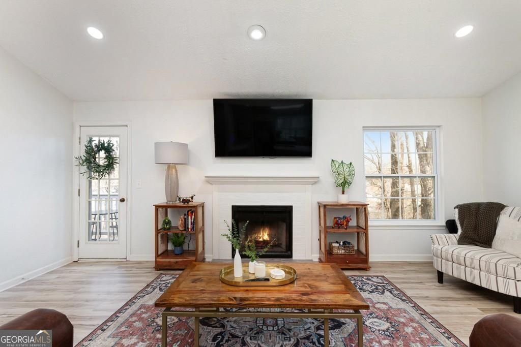 384 Teal Court Roswell - 6
