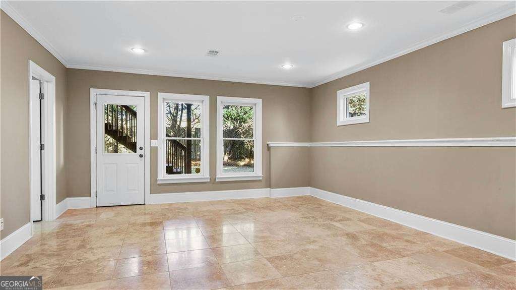 1048 Standard Drive Brookhaven - 27