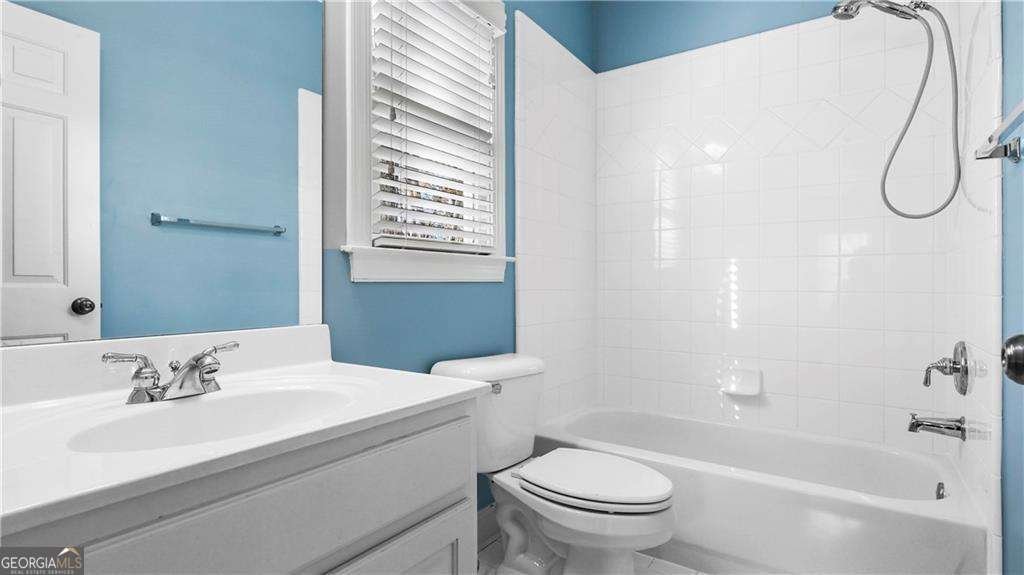 1048 Standard Drive Brookhaven - 3