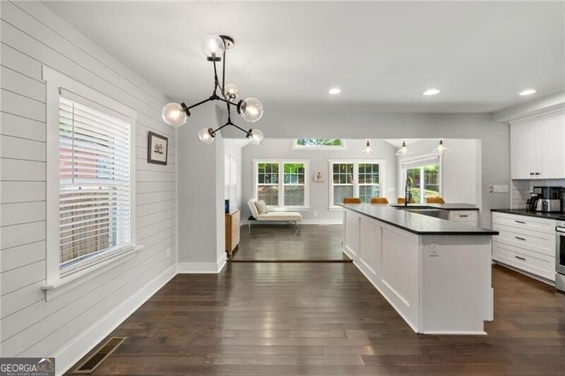 1535 Deerwood Drive Decatur - 6