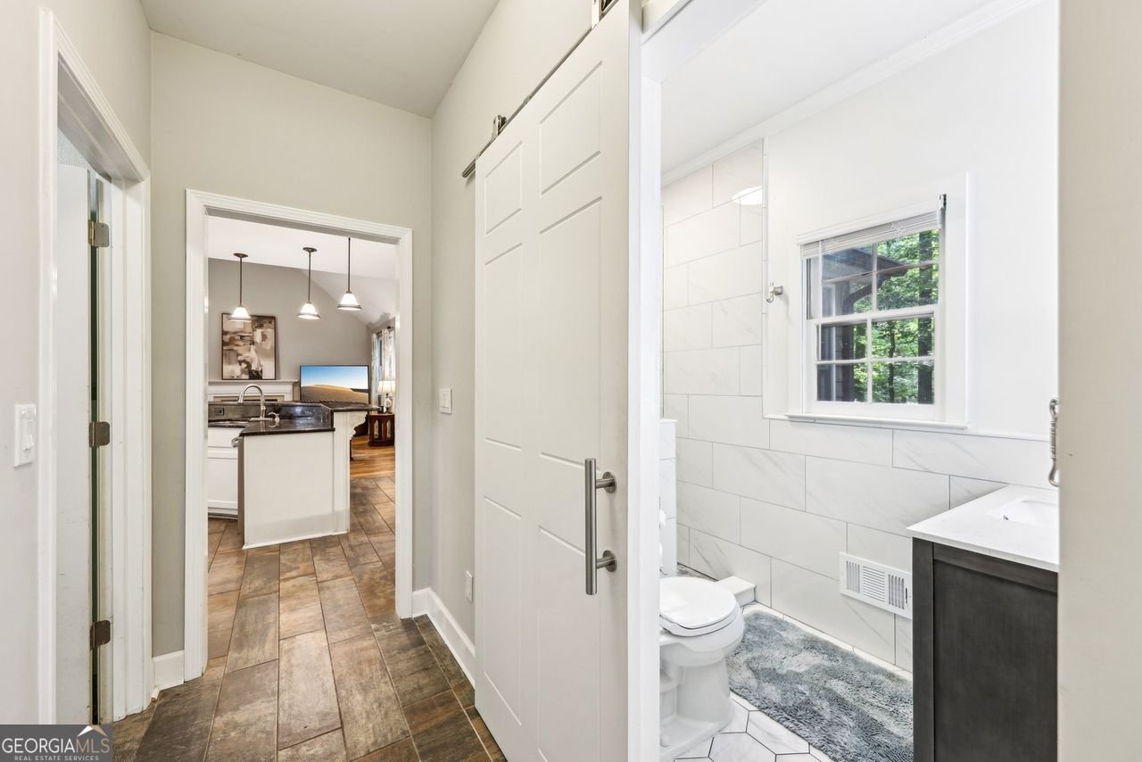 989 PINFEATHER Court Lawrenceville - 24