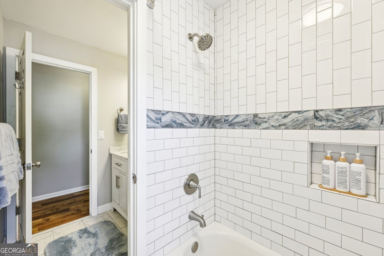 989 PINFEATHER Court Lawrenceville - 36