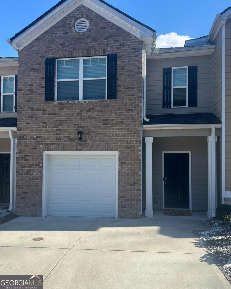 6905 Rogers Point Lithonia - 1
