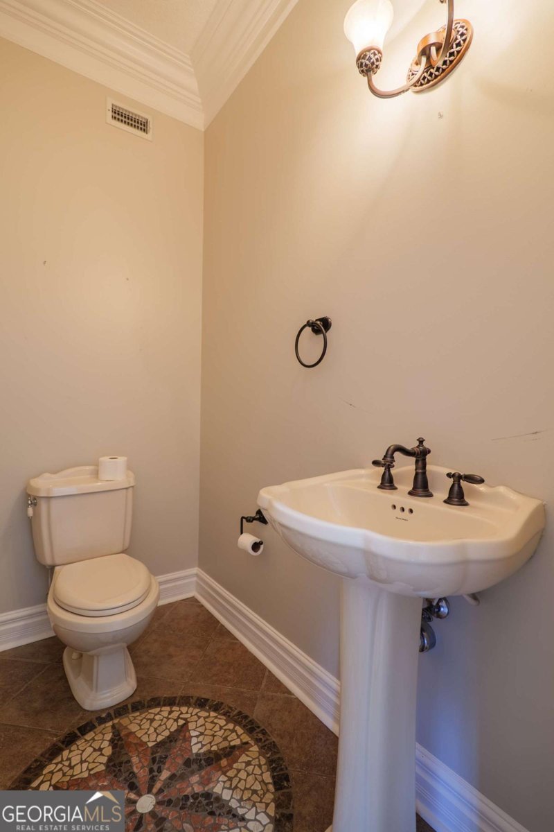 8067 & 8085 Smith Road Hahira - 25