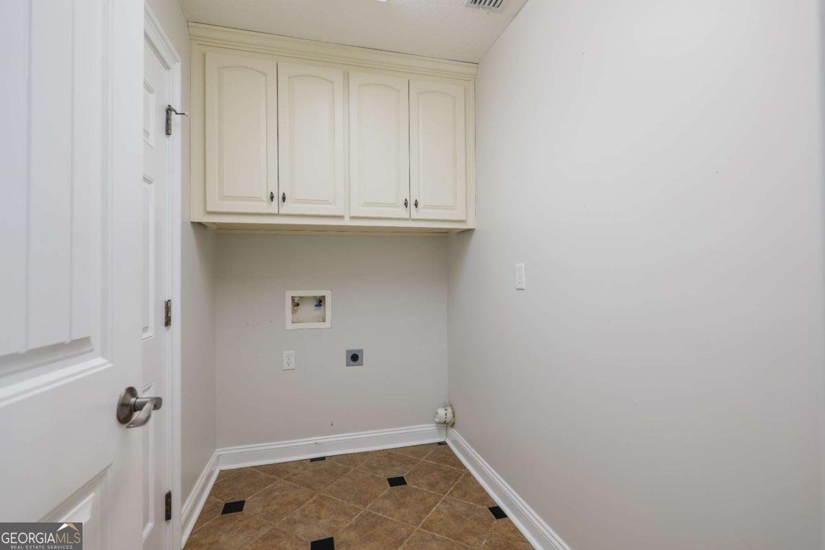 8067 & 8085 Smith Road Hahira - 34