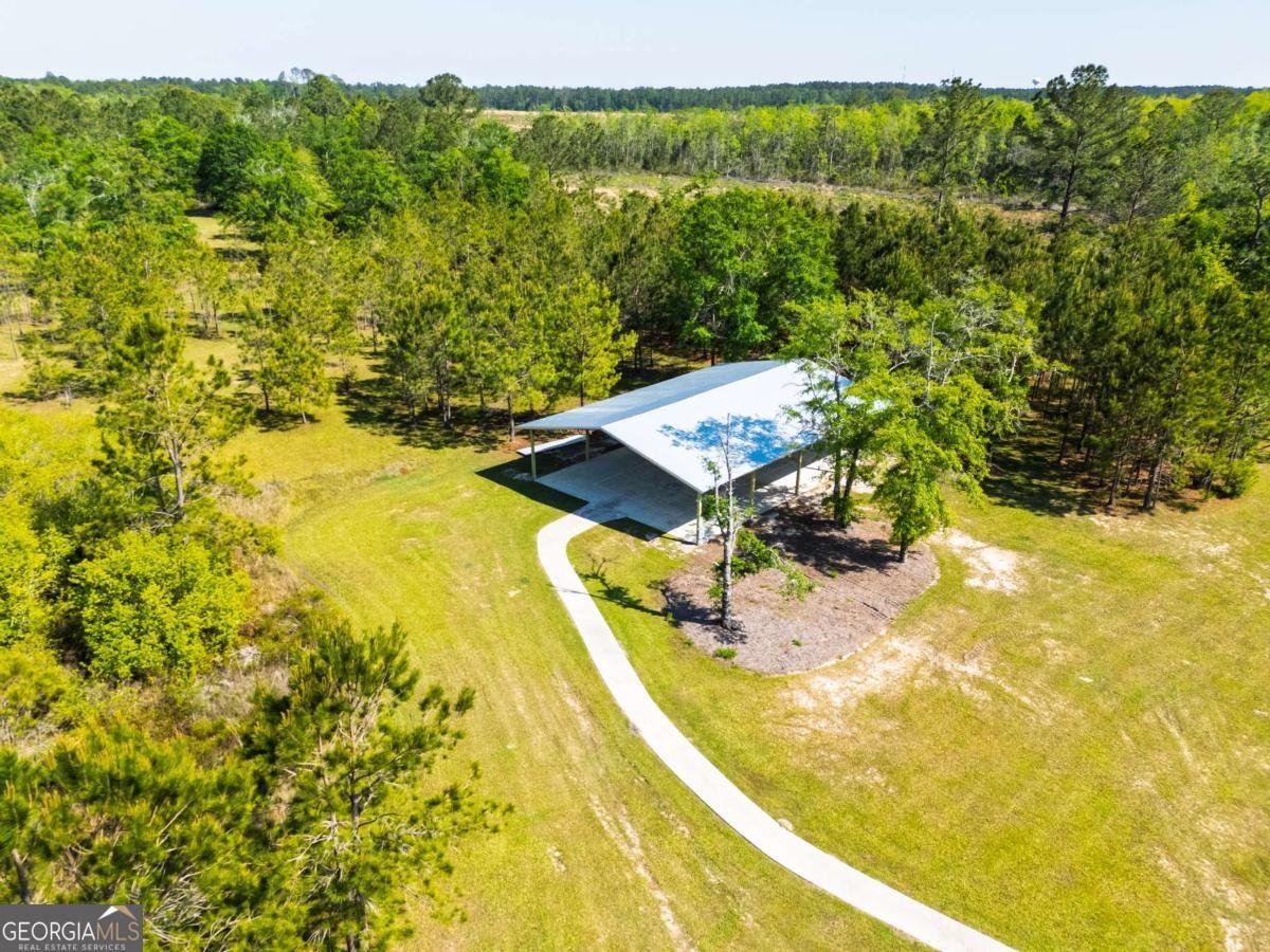 8067 & 8085 Smith Road Hahira - 64