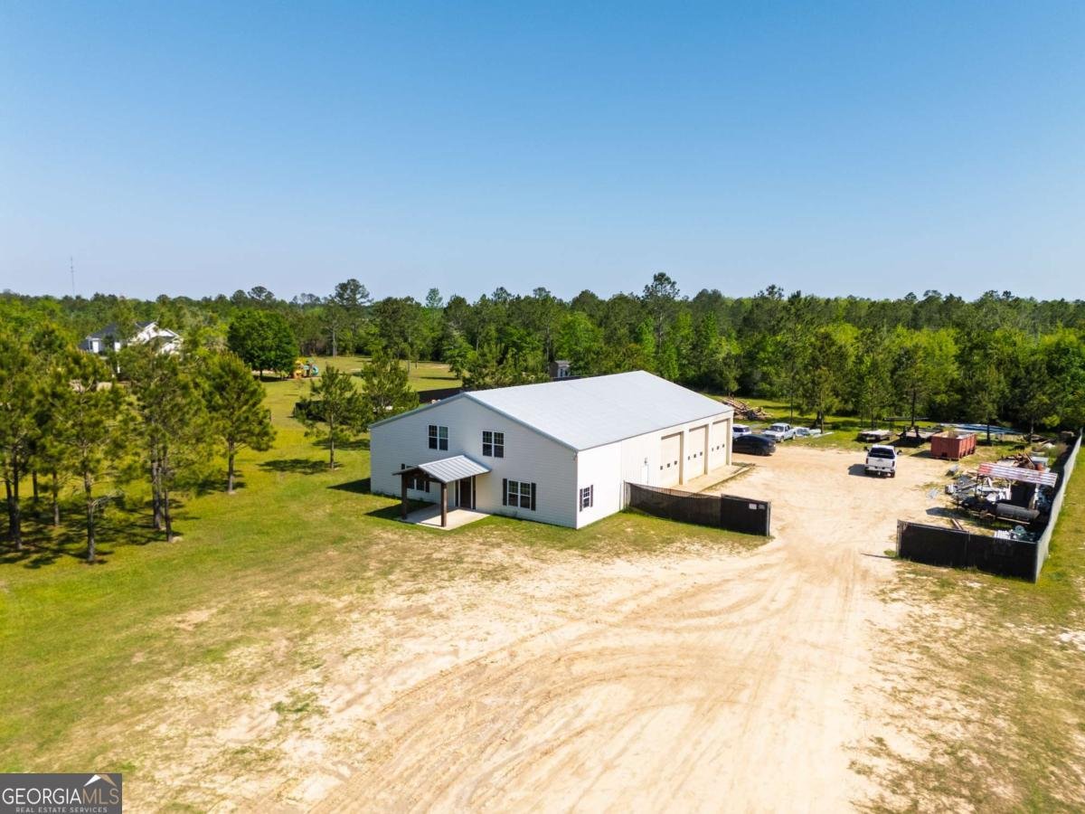 8067 & 8085 Smith Road Hahira - 72