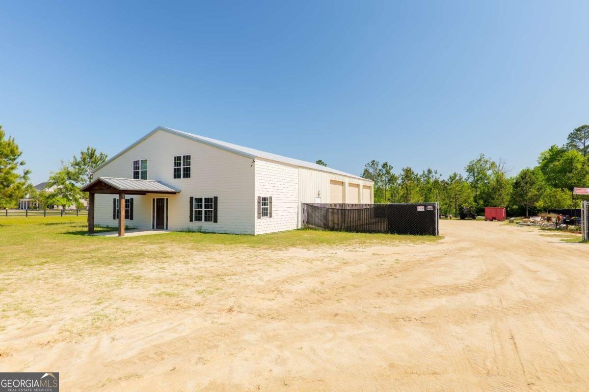 8067 & 8085 Smith Road Hahira - 73
