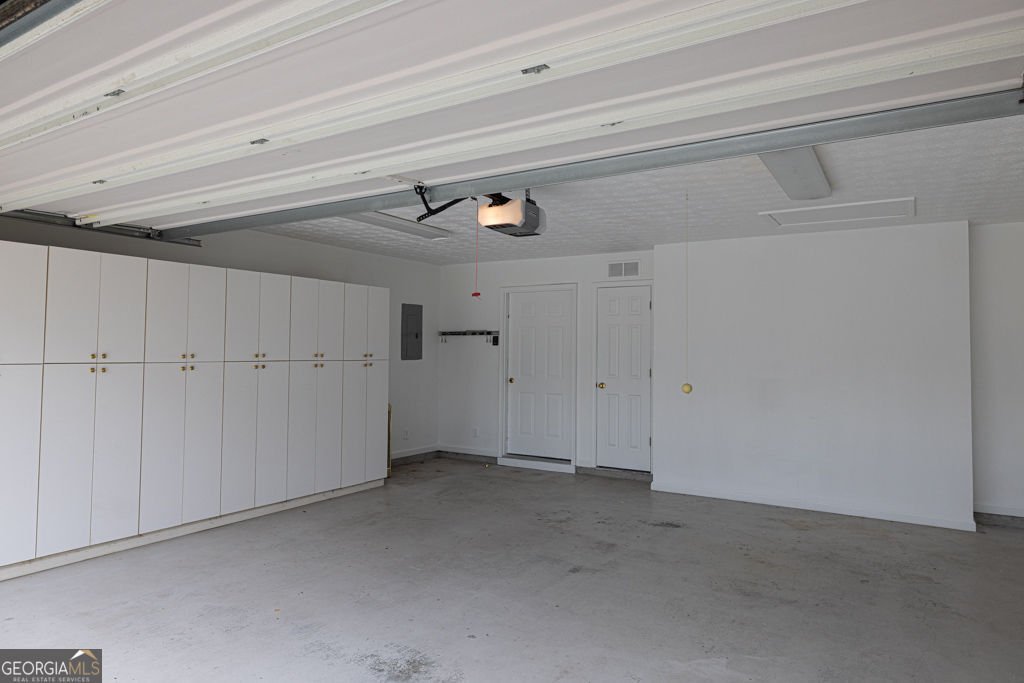 1220 Skipping Rock Lane Grayson - 32