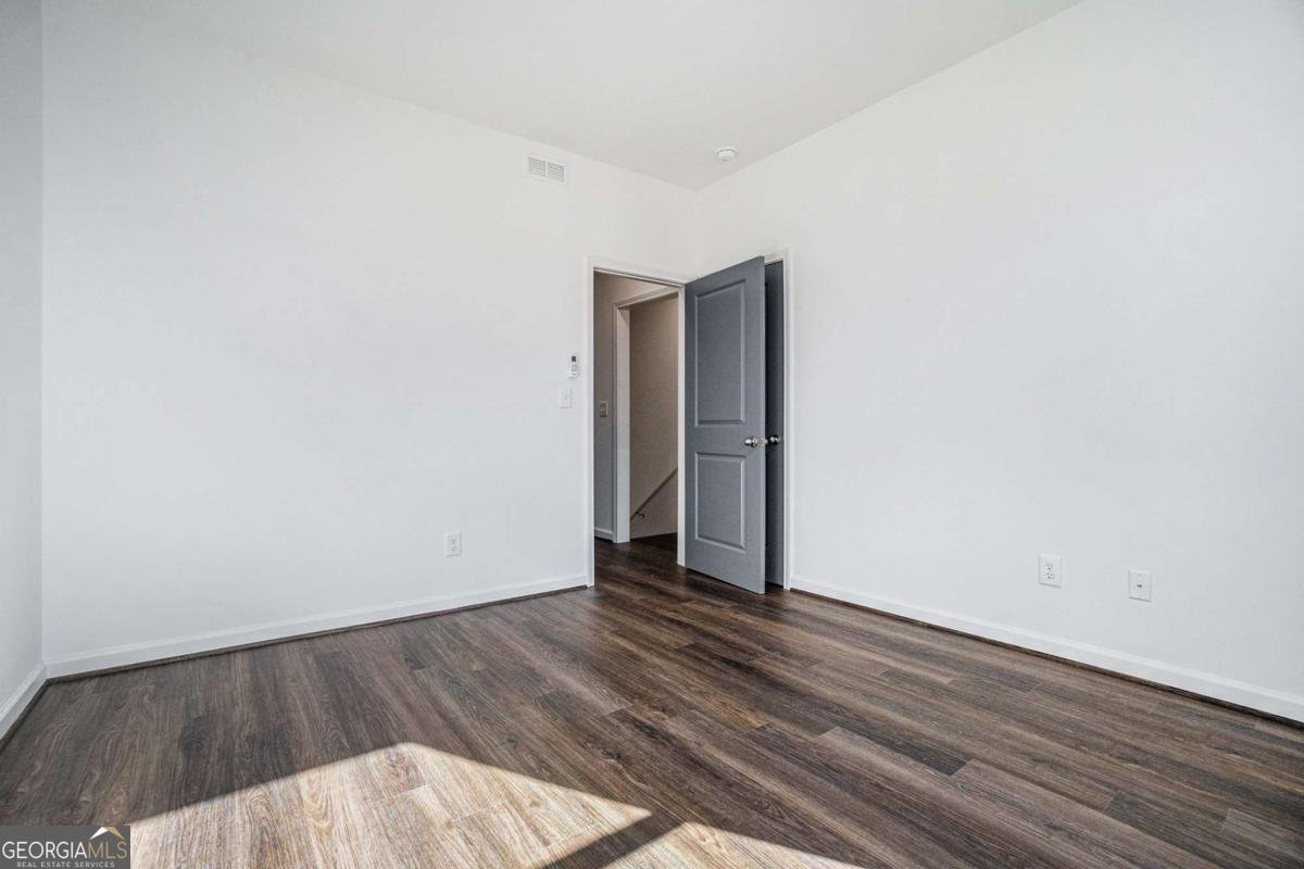 100 Dahlia Avenue Atlanta - 17