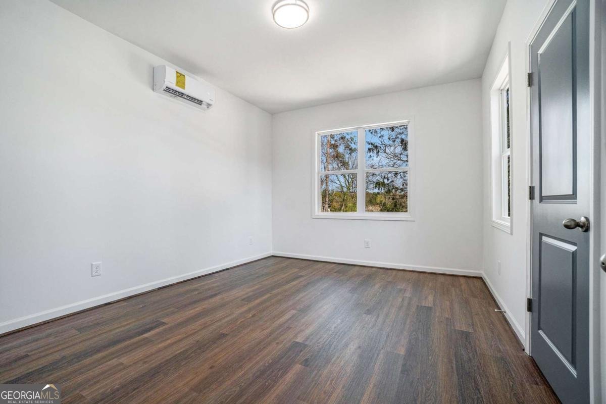 100 Dahlia Avenue Atlanta - 20