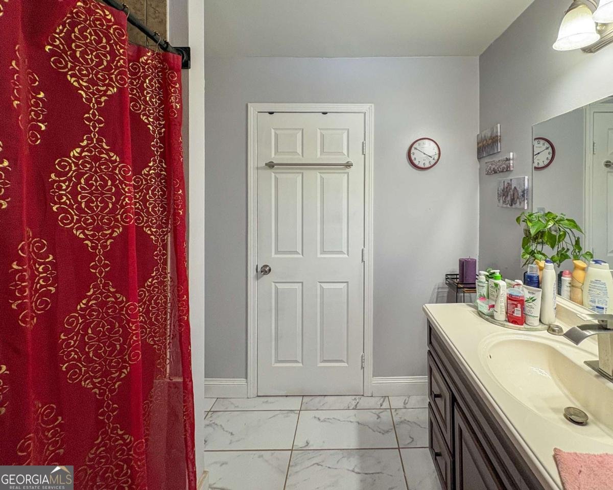 724 CAMELOT Way Norcross - 1