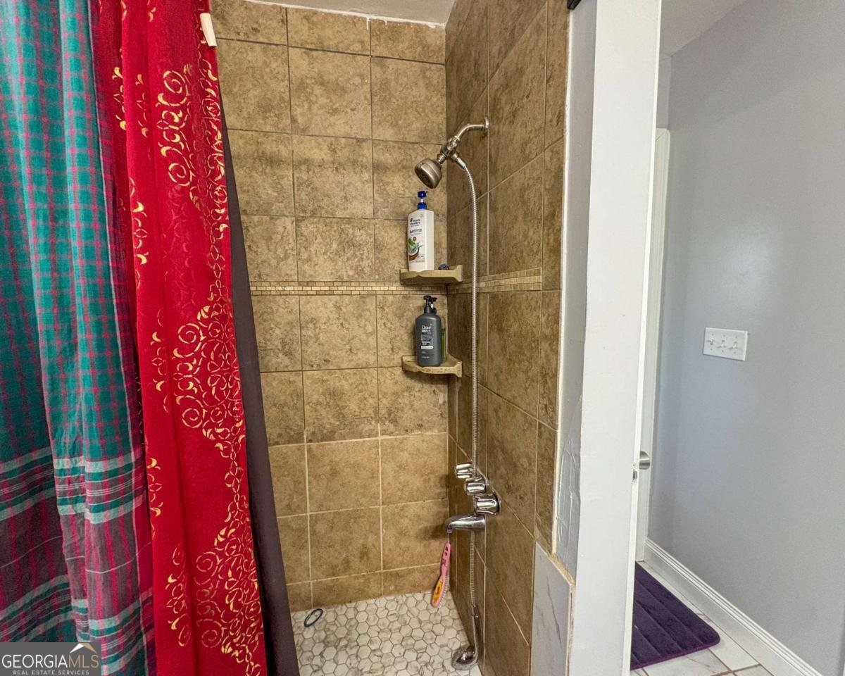 724 CAMELOT Way Norcross - 2