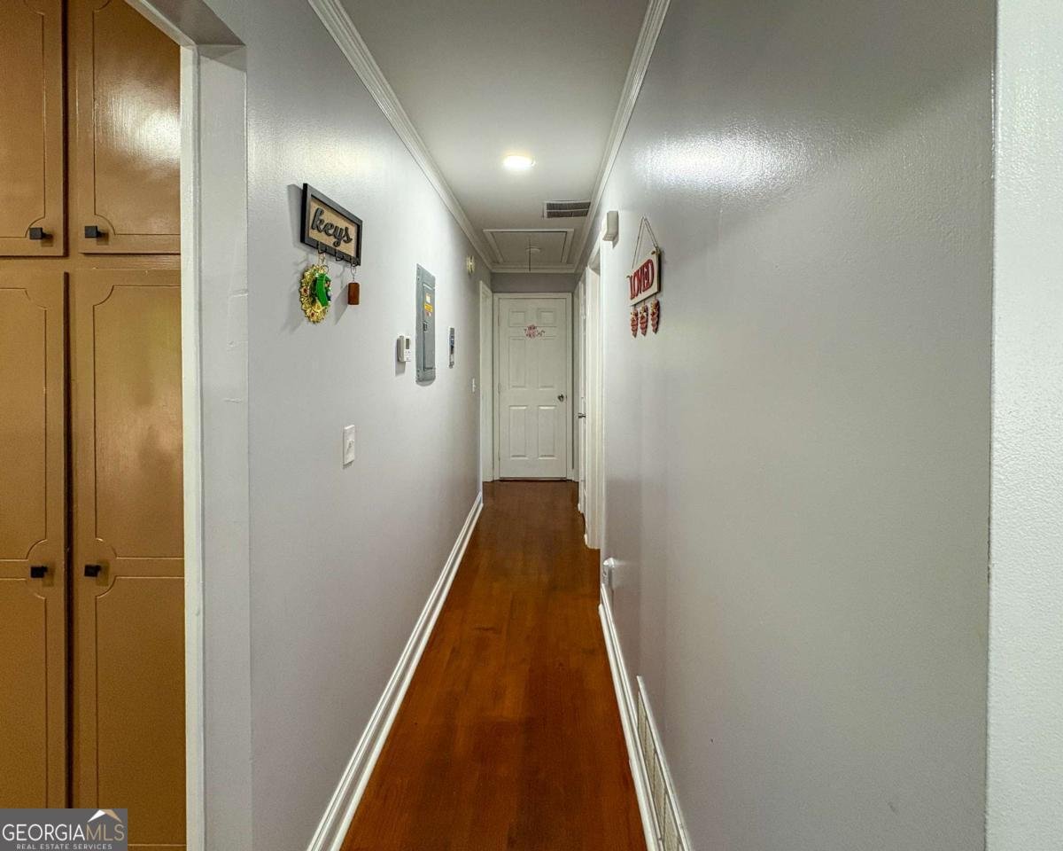 724 CAMELOT Way Norcross - 33