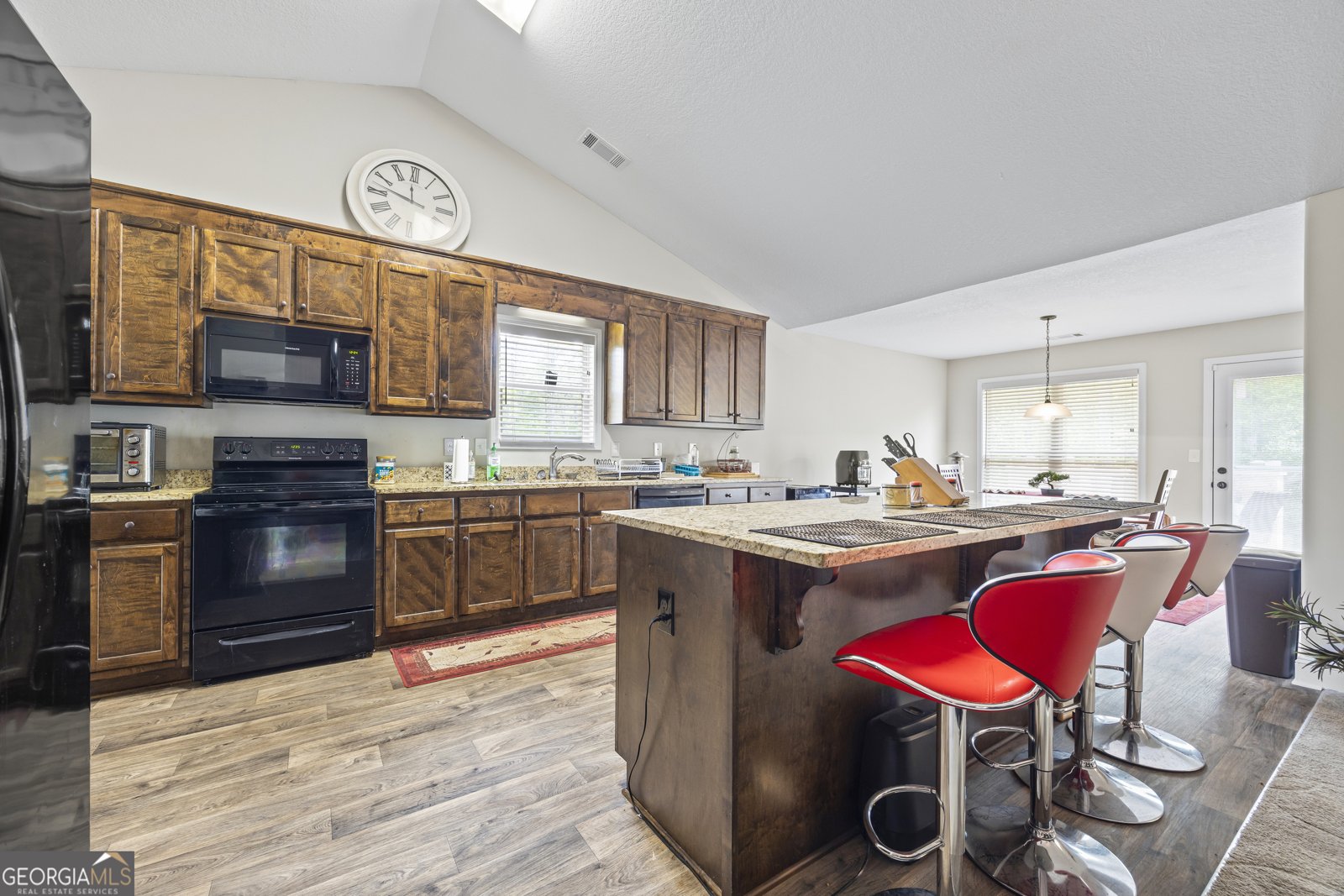 660 McCannon Morris Road Hull - 10