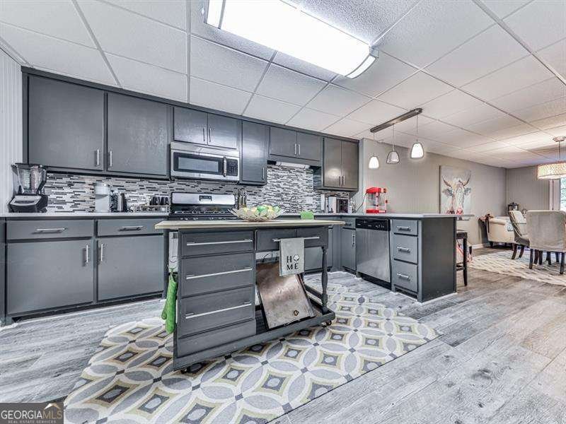1076 Pinyan Lane Canton - 42