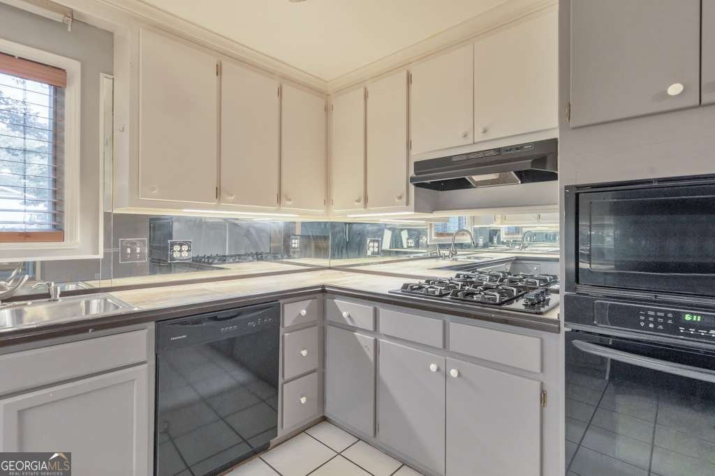 2390 Morgan Road Marietta - 12
