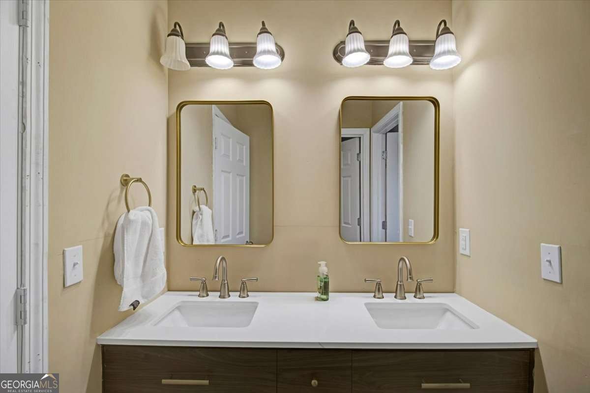 6880 Robinson Street Lithonia - 20