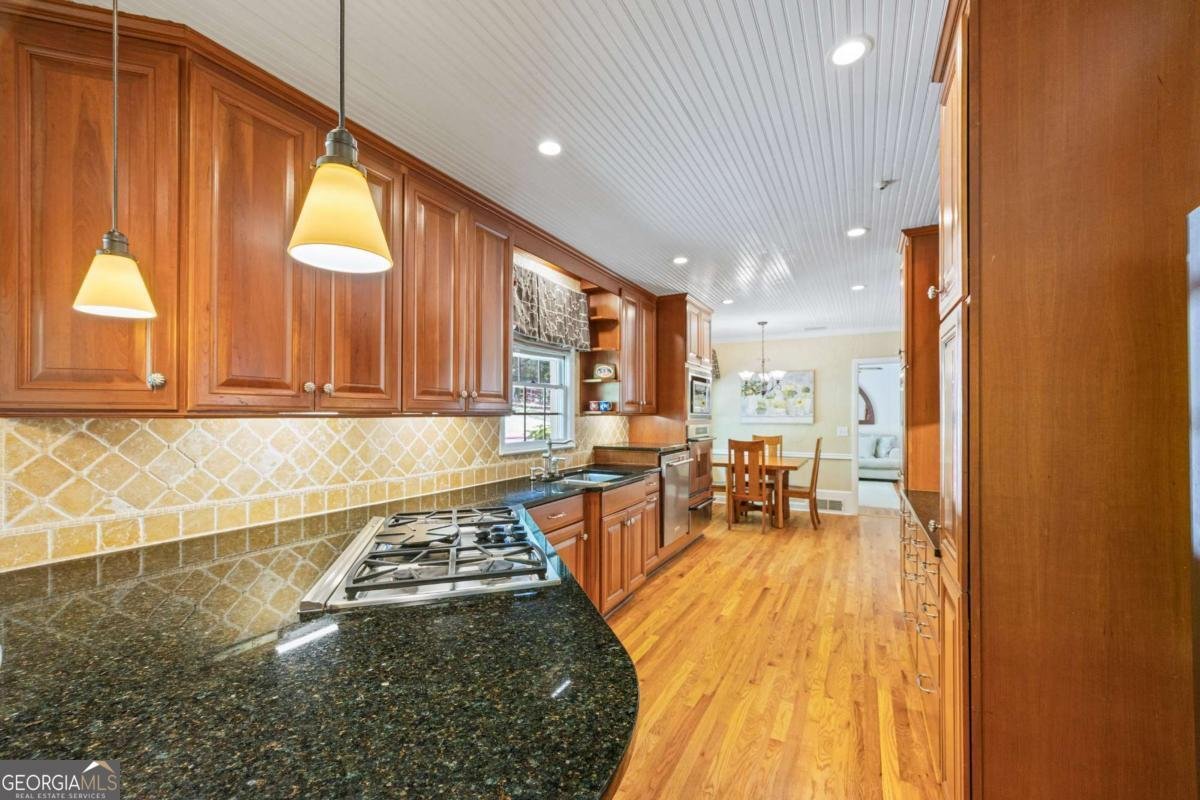 998 Ferncliff Road Atlanta - 31