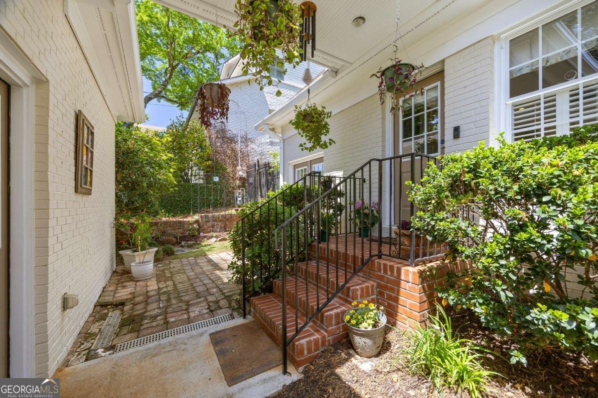 998 Ferncliff Road Atlanta - 36