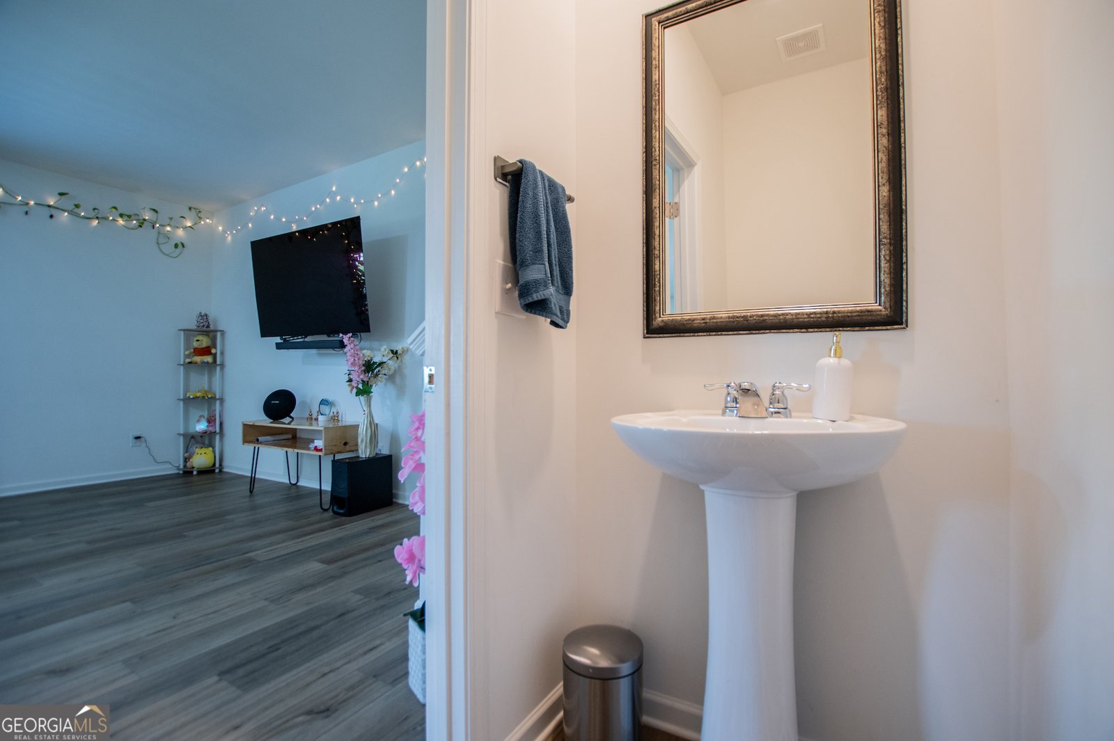 194 Rivulet Drive Dallas - 22