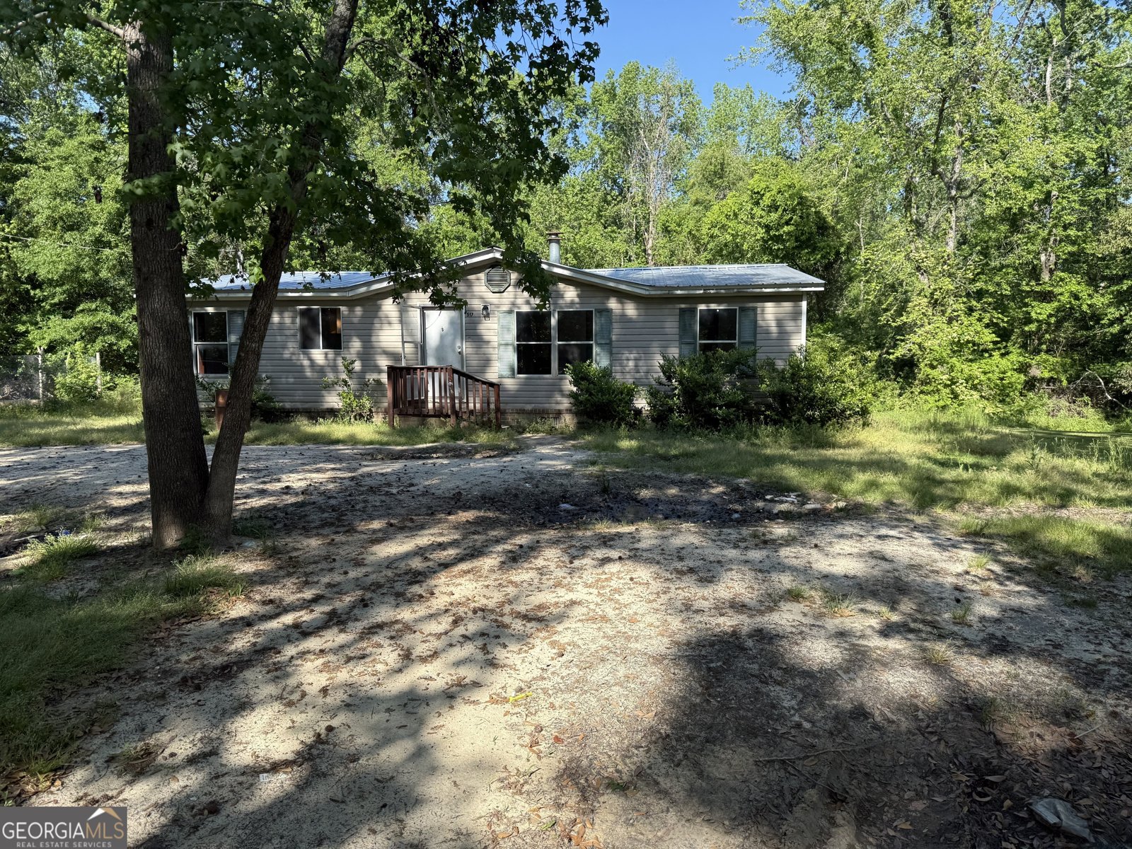 517 Davis Street Sylvania - 1