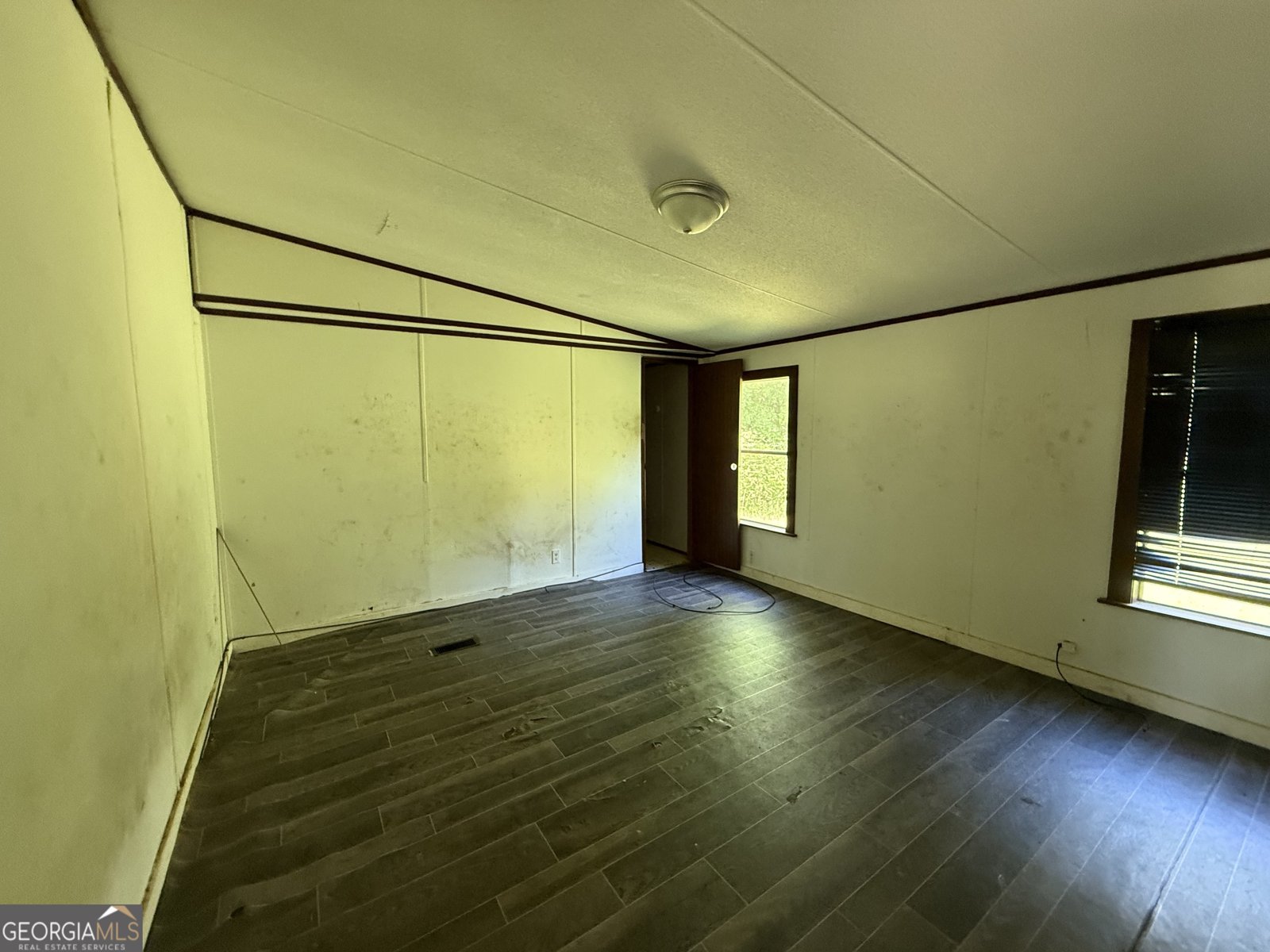 517 Davis Street Sylvania - 2
