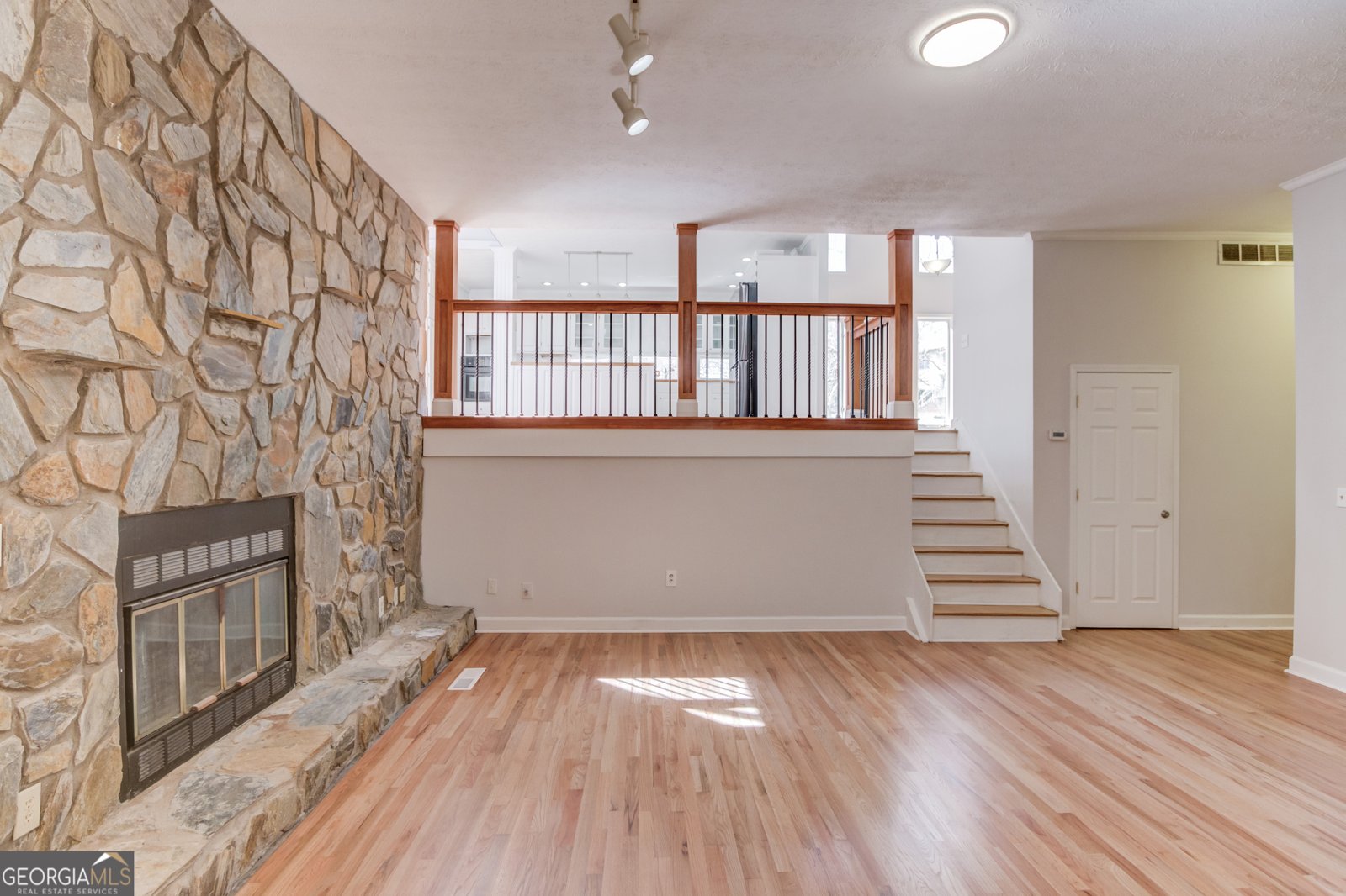 5284 Silver Creek Drive Lilburn - 17