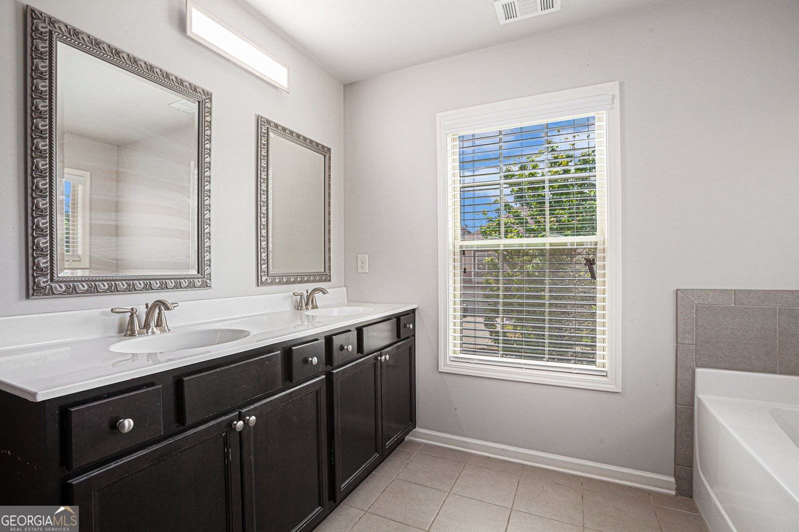 4659 Silver Meadow Drive Buford - 27