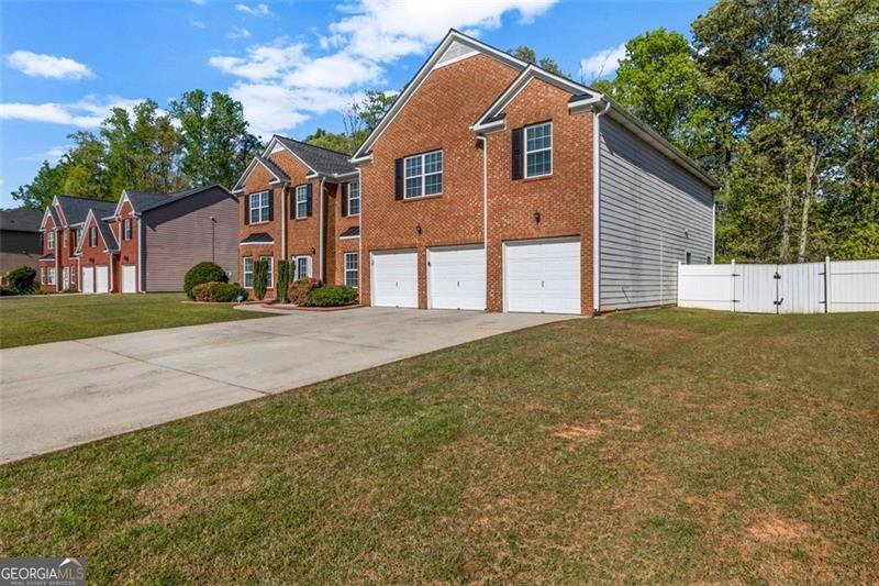 4499 BELLEMEADE Drive Douglasville - 40