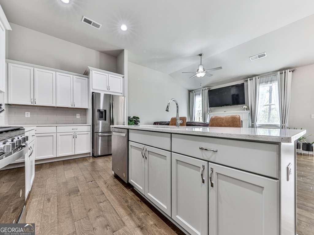 397 Lakeside Court Canton - 11