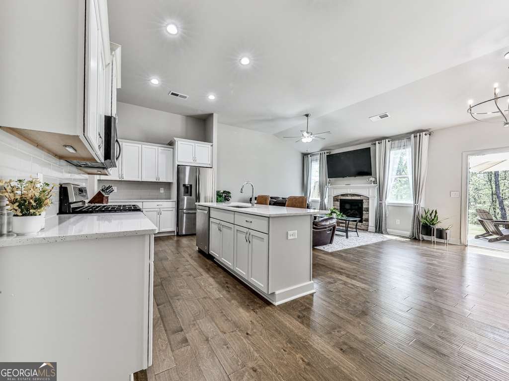 397 Lakeside Court Canton - 6