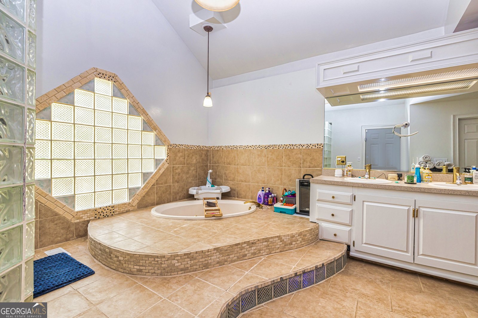 26 Cannongate Road Sharpsburg - 19