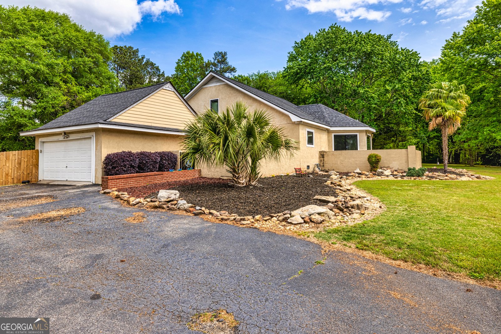 26 Cannongate Road Sharpsburg - 2