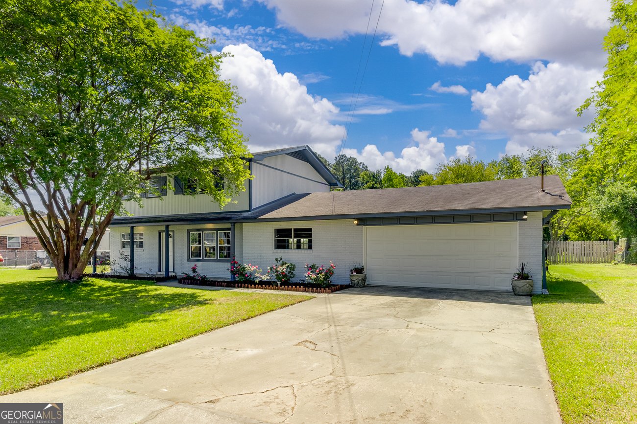203 Lake Drive Brunswick - 1