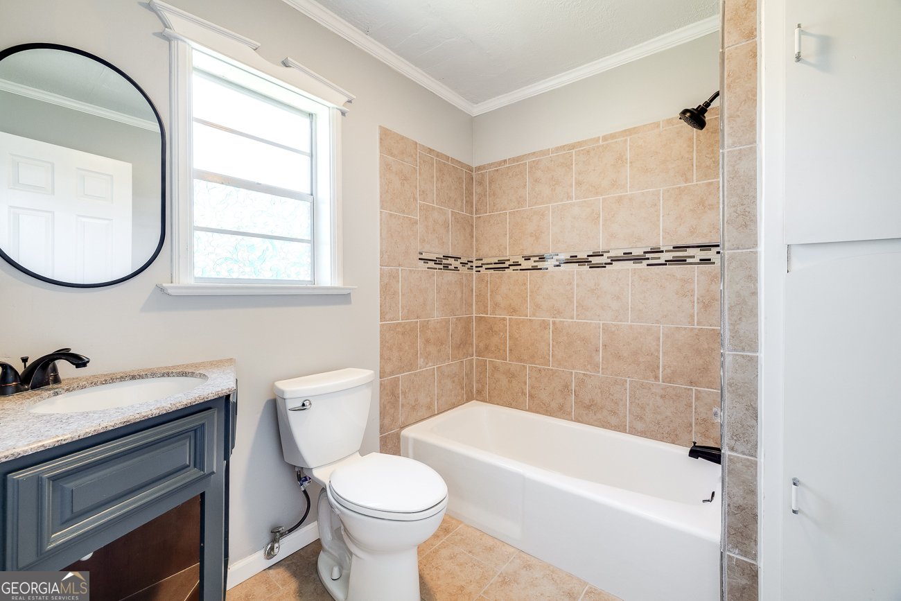 203 Lake Drive Brunswick - 15