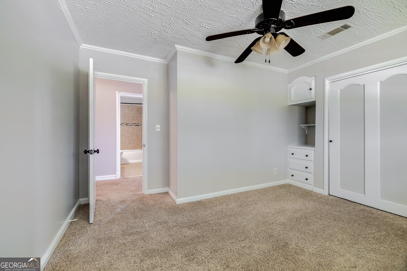 203 Lake Drive Brunswick - 21