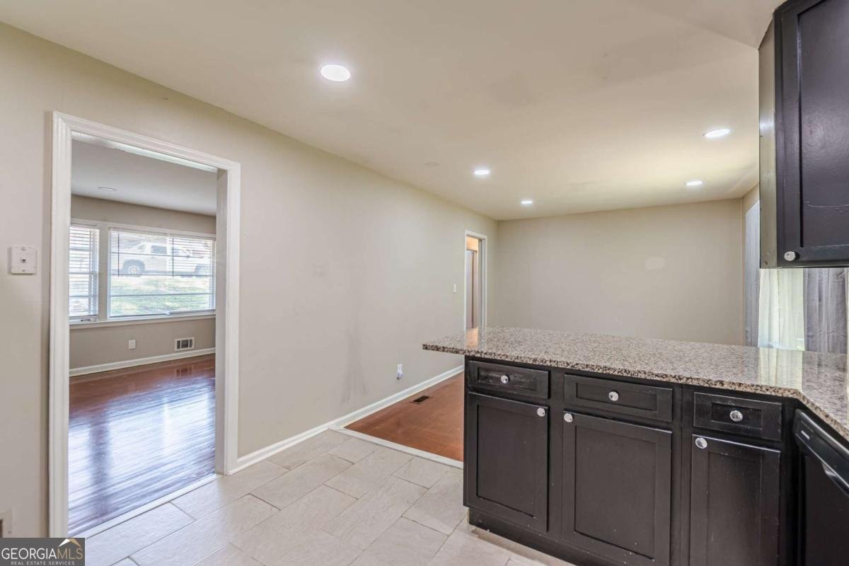 1157 Helen Street Morrow - 11
