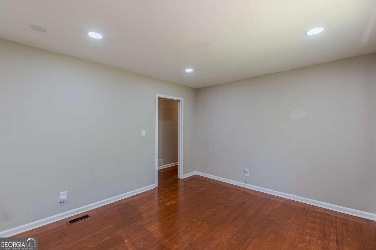 1157 Helen Street Morrow - 16