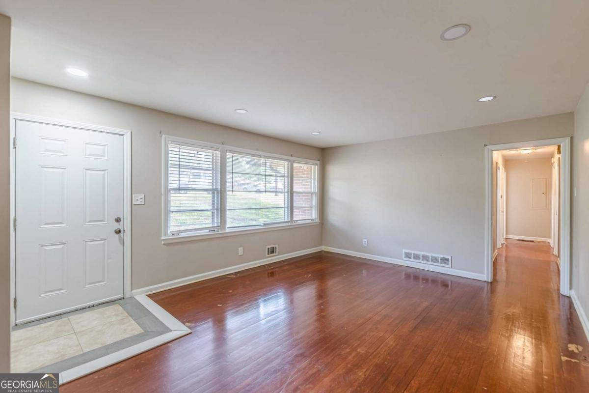 1157 Helen Street Morrow - 6