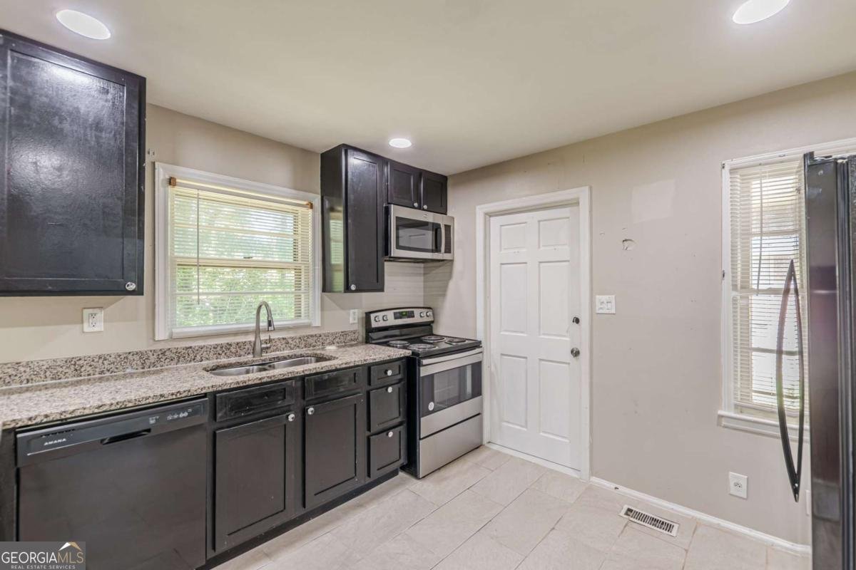 1157 Helen Street Morrow - 9