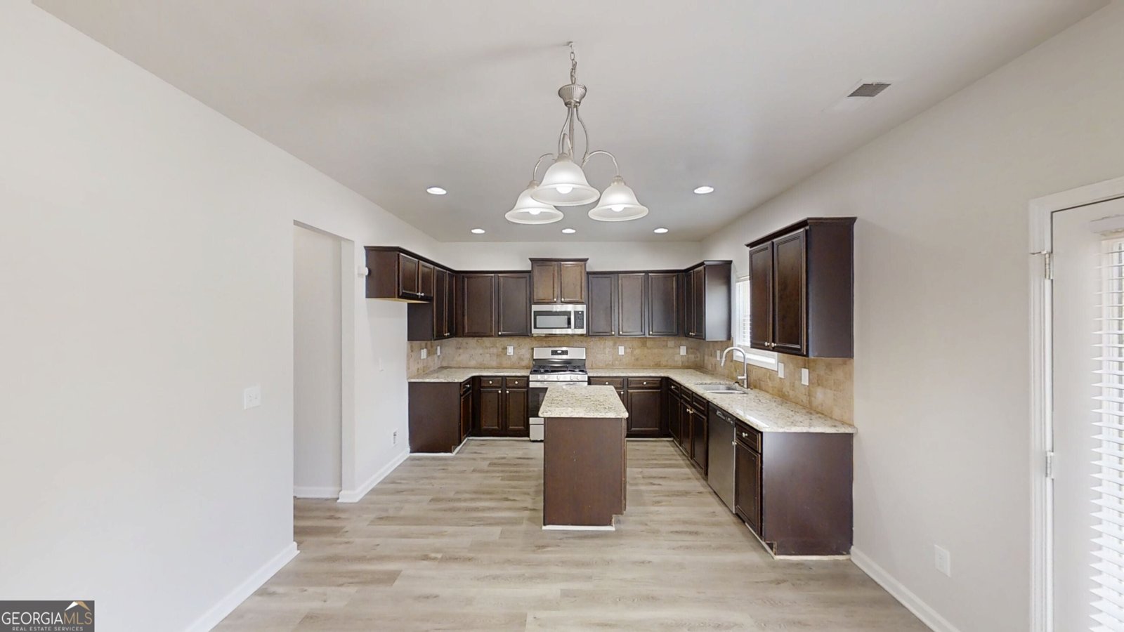 881 Upland Ives Drive Sugar Hill - 11