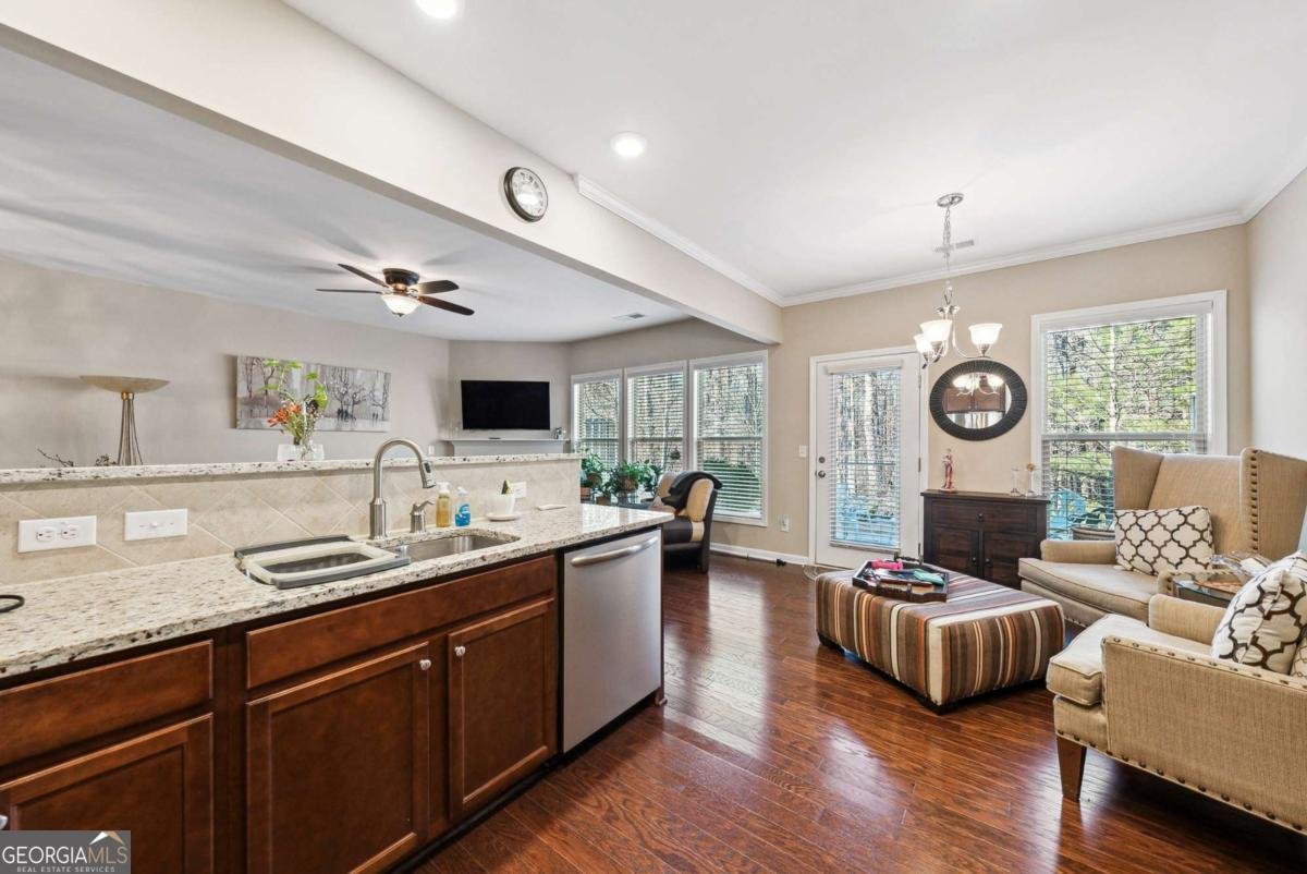 1635 Hampton Oaks Drive Alpharetta - 13