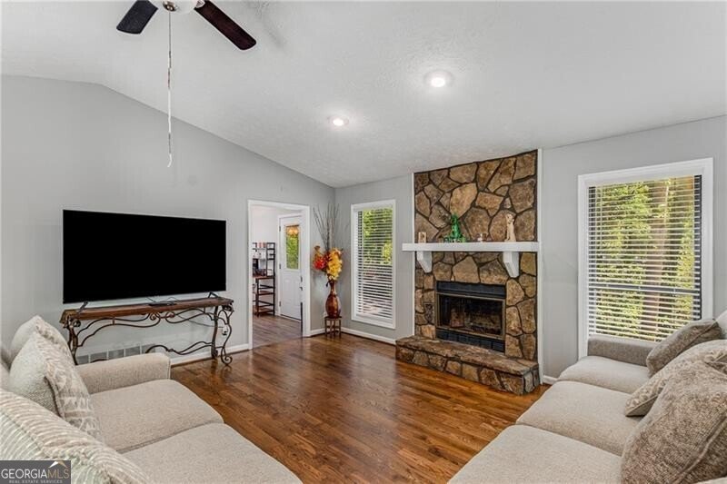 204 Holly Creek Way Woodstock - 2