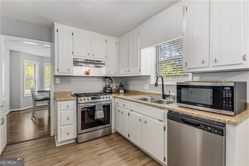 204 Holly Creek Way Woodstock - 6