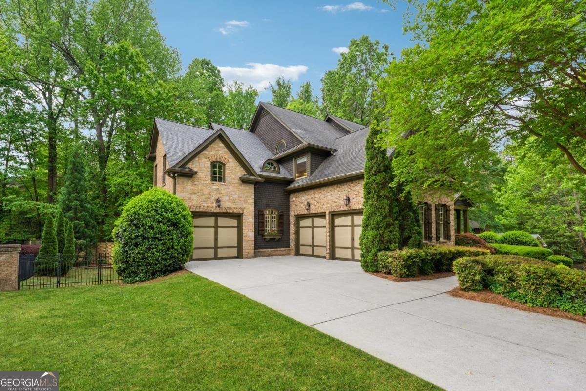 2551 Raintree Drive Atlanta - 4